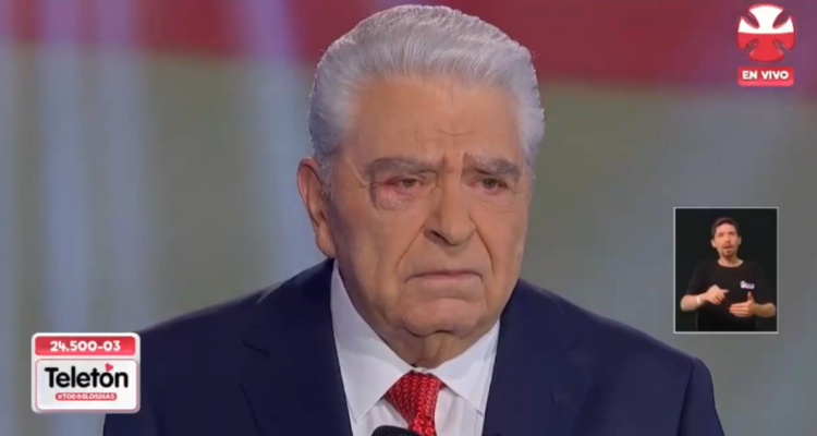 Don Francisco emocionado en discurso inicial de Teletón