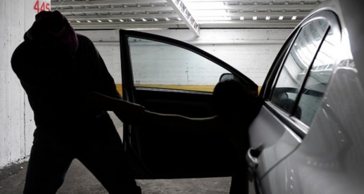 Dos encerronas ocurrieron anoche en la capital: hay cuatro detenidos