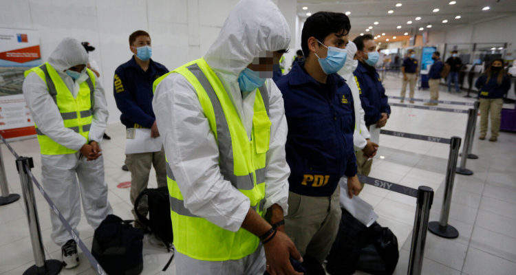 Expulsan a más de un centenar de extranjeros condenados por distintos delitos en Chile