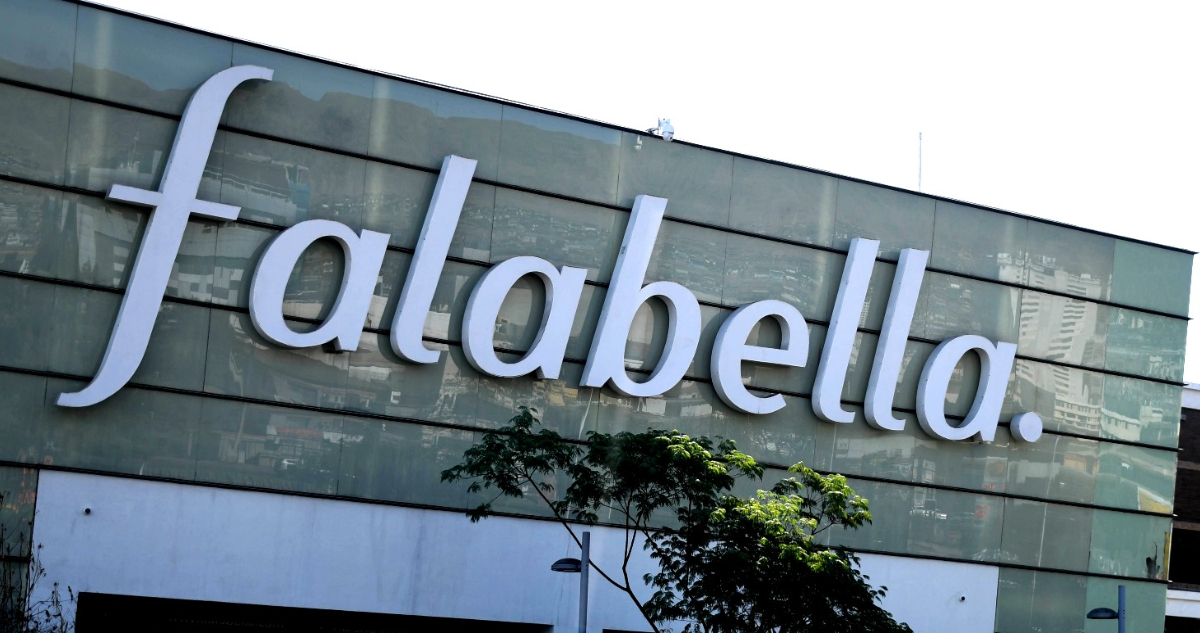 Falabella descarta incumplir normas tras acusación de la FNE y confirma defensa ante tribunales