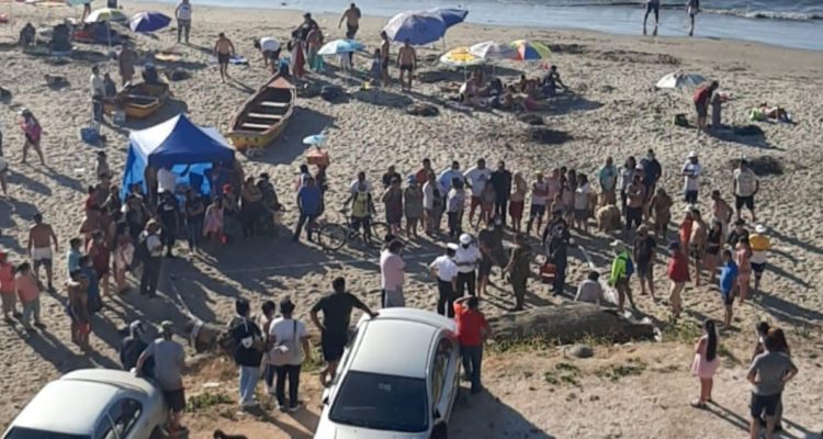 Playa de Lirquén: hombre fallece aparentemente ahogado