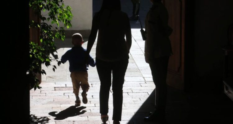 JUSTICIA RECONOCE A DOS MUJERES COMO MADRES DE MENOR