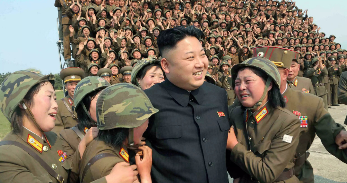 Las seis fotografías que construyen la imagen de líder de Kim Joug Un en Corea del Norte