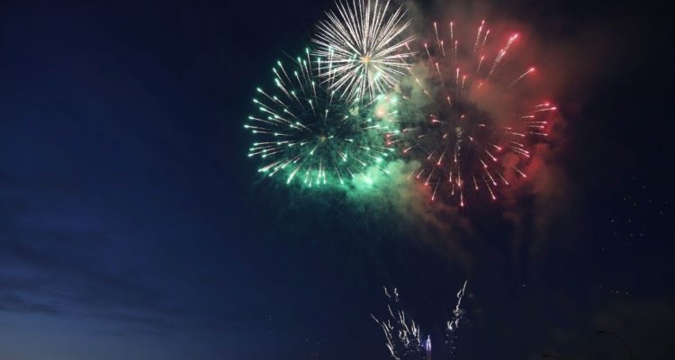FUEGOS ARTIFICIALES EN VIÑA DEL MAR