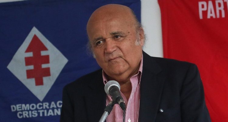 Genaro Arriagada renuncia a la DC