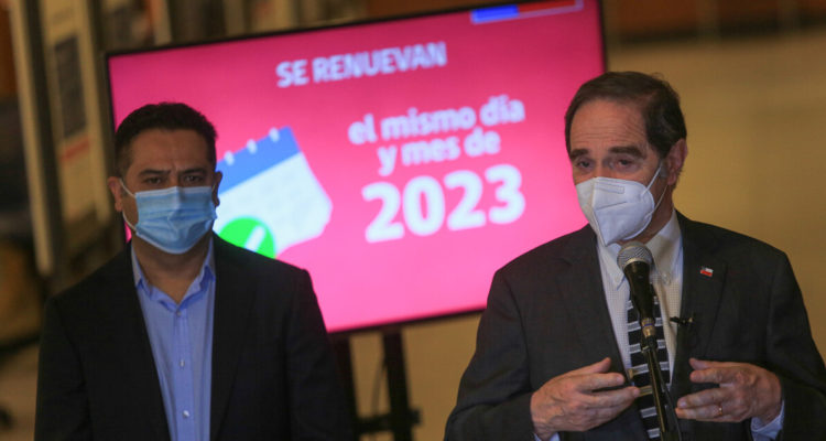 Gobierno extenderá vigencia de cédulas de identidad para chilenos: habrá plazo hasta 2022 y 2023