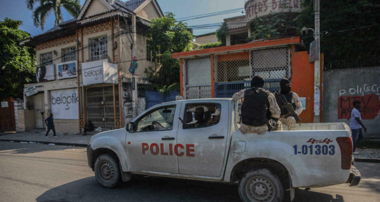 Una patrulla de policía haitiana.