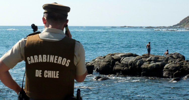 Hombre murió ahogado en la playa Ritoque de Quintero
