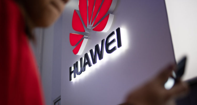 Huawei anuncia una caída del 29% de ingresos durante 2021 culpan a sanciones de EEUU