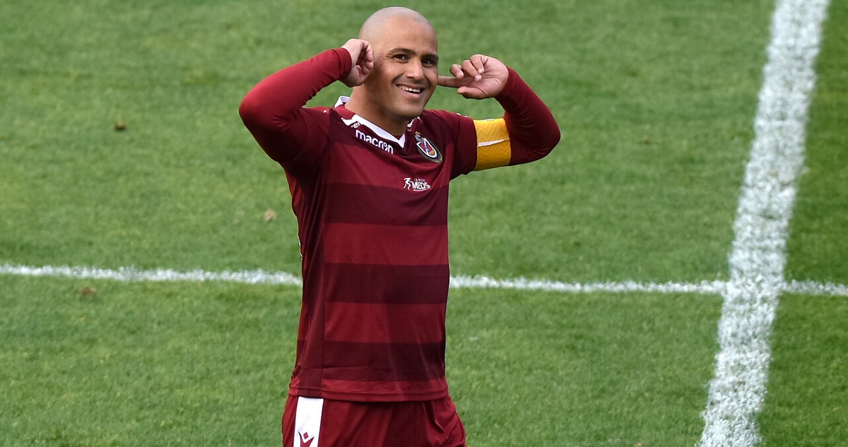 Humberto Suazo jugando por La Serena.