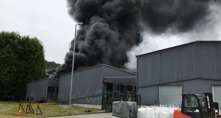 Incendio en empresa