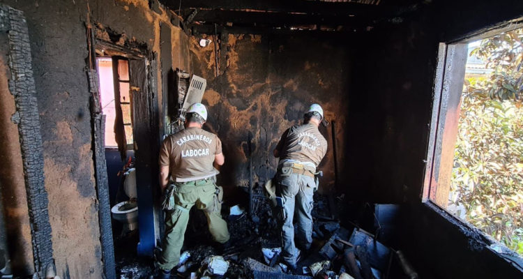 Desperfecto eléctrico habría originado incendio fatal en cerro Playa Ancha