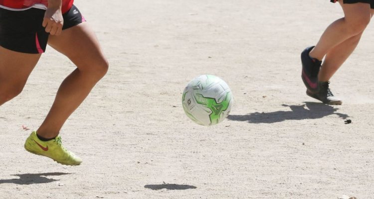 Partido de fútbol en familia termina con hombre muerto por paro cardíaco