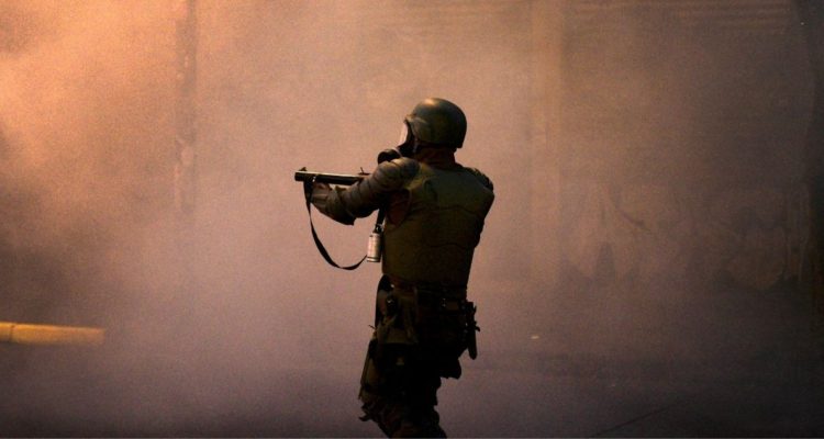 Peritaje del Ejército niega que armas de Carabineros provoquen daños