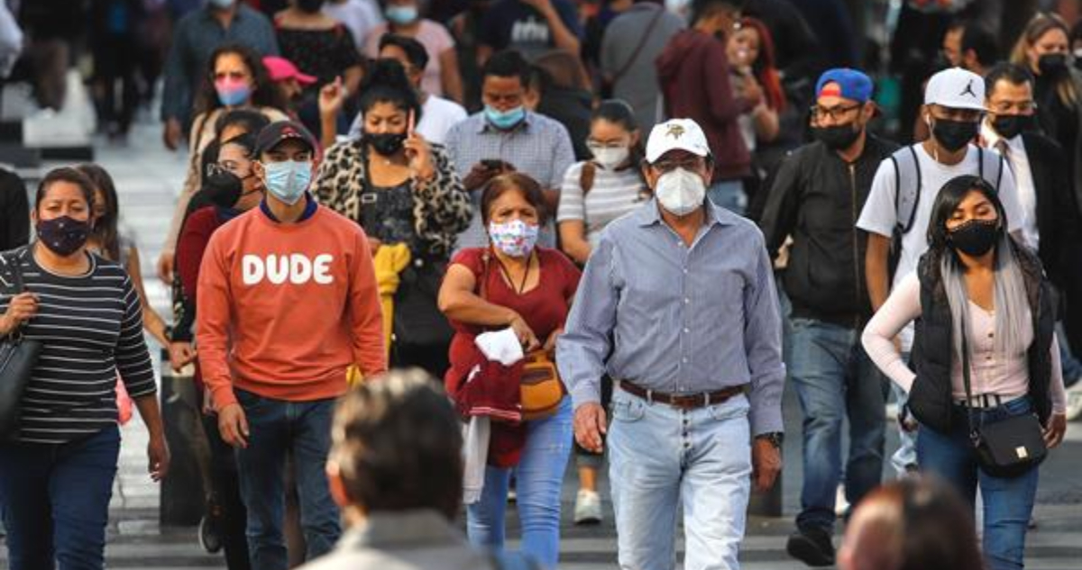 Italia impone mascarillas en el exterior y reduce a 6 meses la validez del pasaporte sanitario