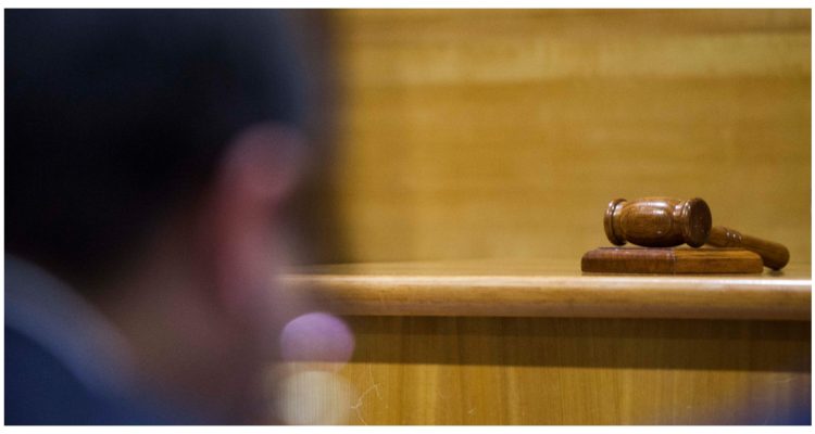 Jueces jubilados demandan a asociación magistrados