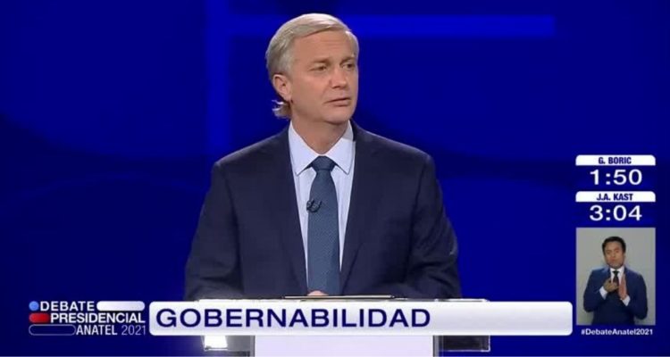 Kast valora figura de Aylwin