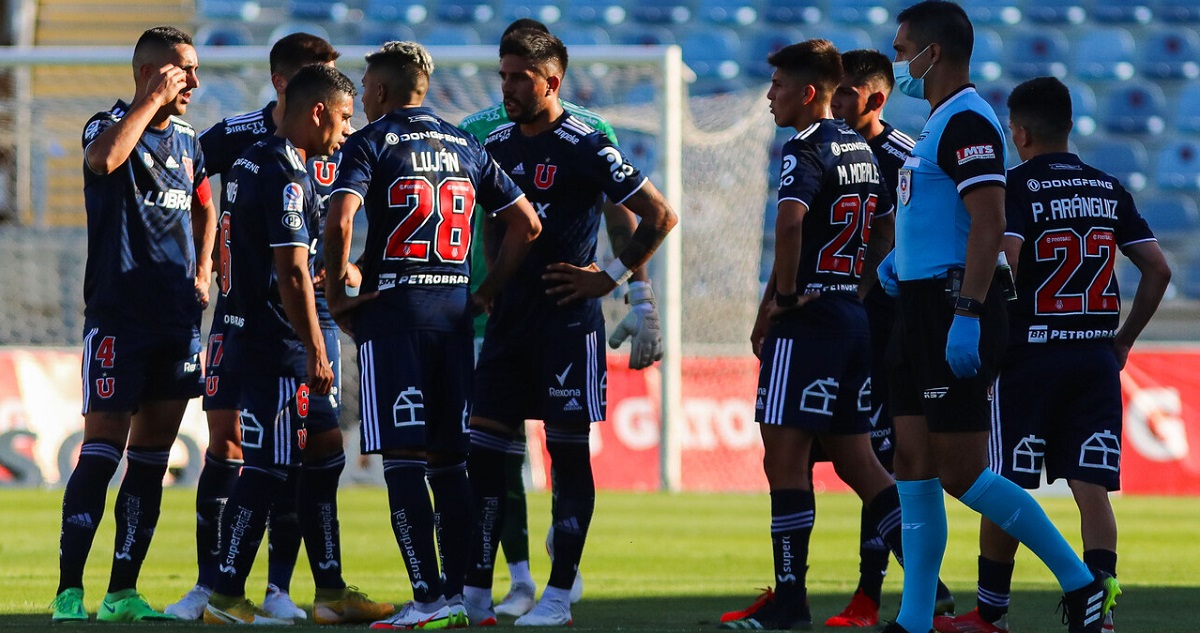 La U cerraría dos nuevos refuerzos.