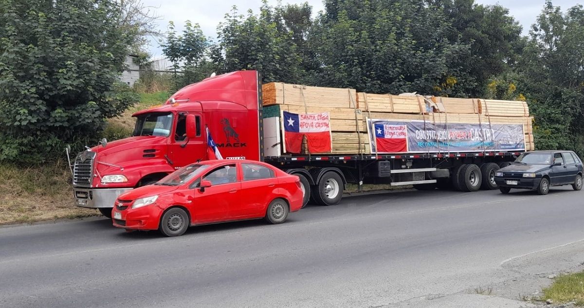 Materiales de construcción para las familias damnificadas de Castro