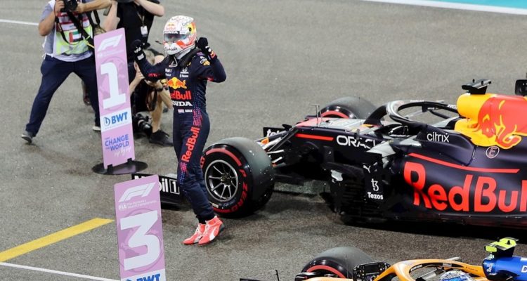 Max Verstappen ganó la pole en Abu Dabi.