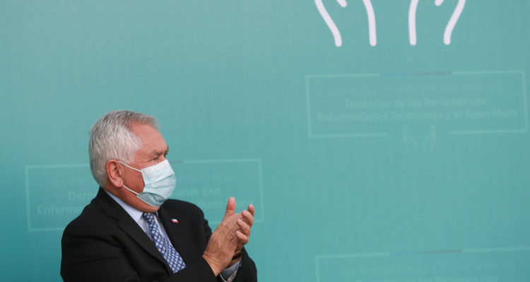 Minsal celebra un año de vacunación anticovid y los 10 millones de chilenos con dosis de refuerzo