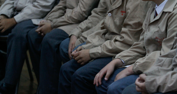 Movilh denuncia discriminación contra niño trans