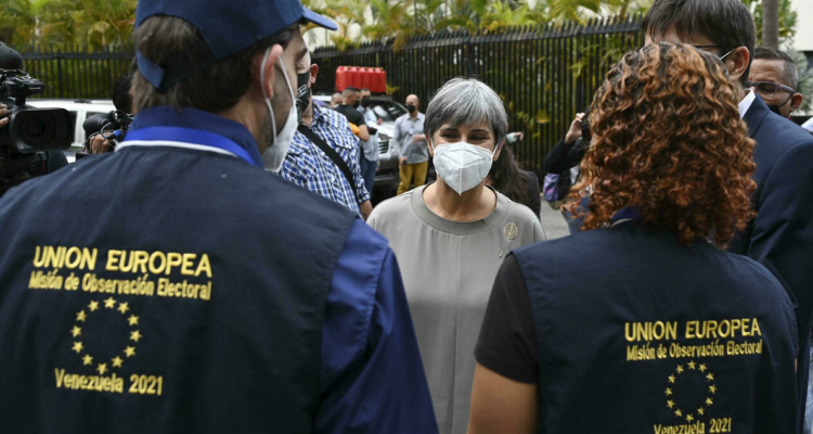 La eurodiputada portuguesa Isabel Santos, jefa de la misión de observación electoral en Venezuela