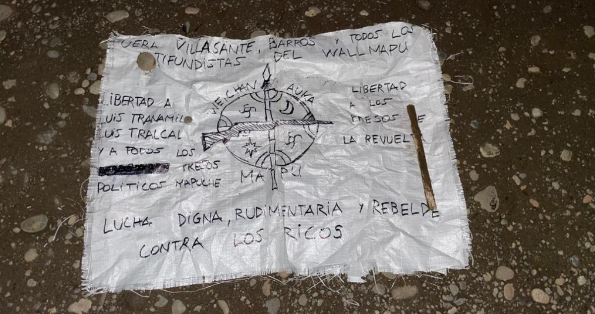 Panfleto encontrado en cercanía a uno de los ataques en Lanco. 