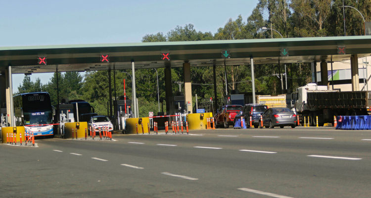 Peajes de Agua Amarilla y Chivilingo registrarán alza de tarifa.