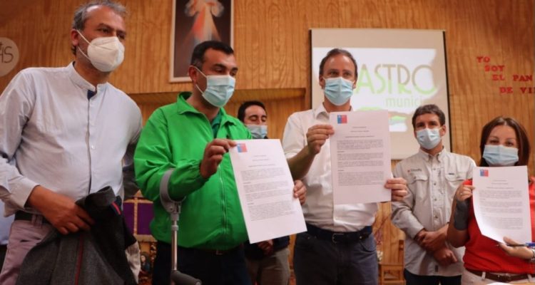 Reconstrucción tras incendio en Castro