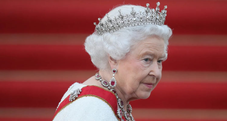 Reina Isabel II