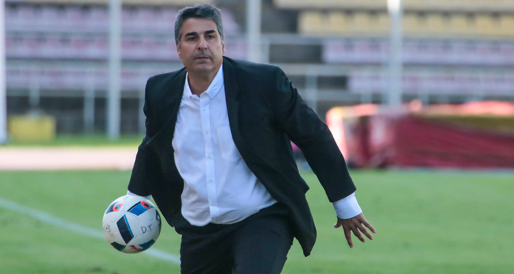 Santiago Escobar es nuevo técnico de La U.