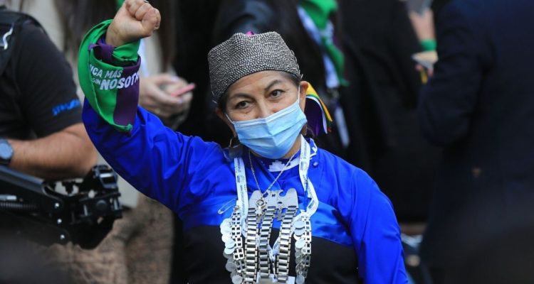 Sororas: Elisa Loncón manifiesta cualidades de la posible presidenta