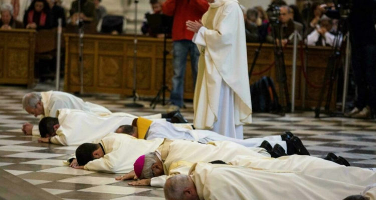 El Vaticano recibe informe periodístico sobre 251 denuncias de pedofilia en la Iglesia católica española