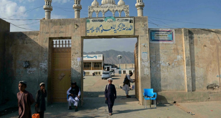 ¿Quién es y dónde está tras el rastro del verdadero líder supremo de los talibanes