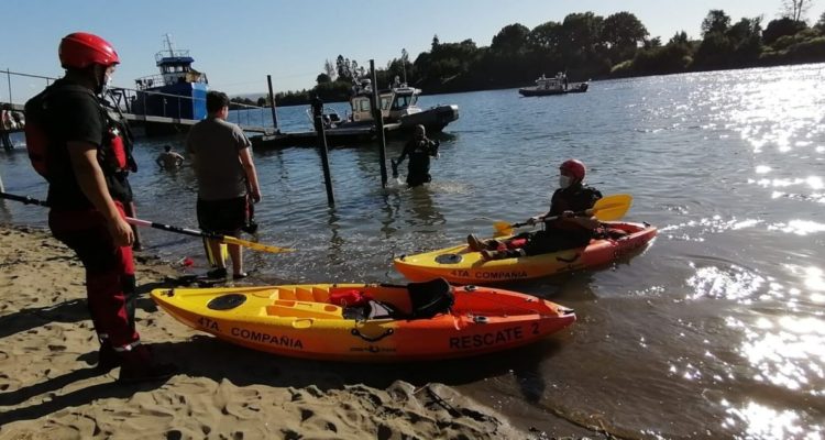 Joven aparentemente extranjero fallece ahogado en el río Calle-Calle
