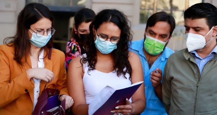 Alcaldes exigen seguridad con carta a La Moneda