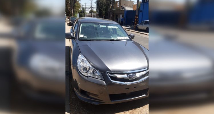 Encuentran auto de hombre que lo venderá para pagar operación