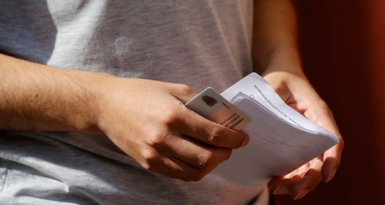 Becas Junaeb: alertan por término de plazo para postular