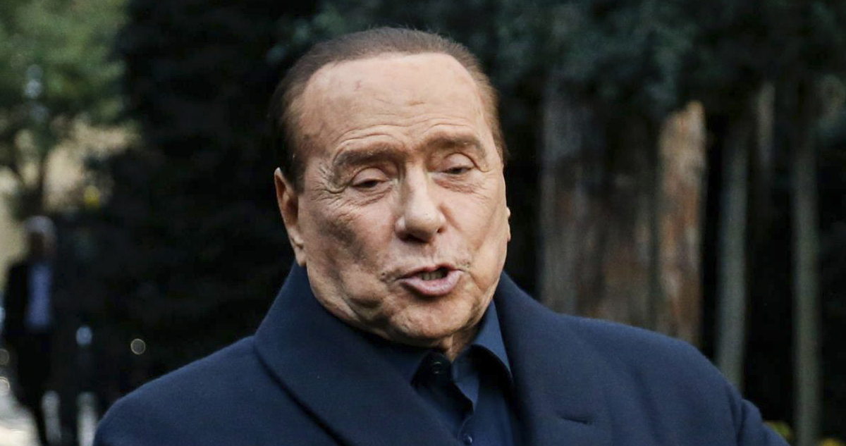Berlusconi renuncia a su aspiración de lograr la jefatura del Estado italiano