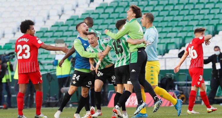 Real Betis celebra ante Sevilla