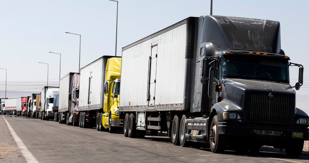 Camioneros señalan que Gobierno de Piñera solicitó paralización para aprobar ley barrios
