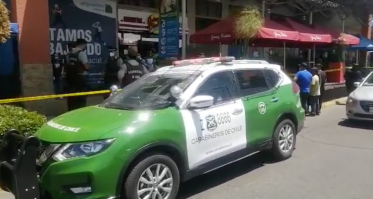 Carabineras frustran millonario robo de teléfonos en dos tiendas de un stripcenter de Puente Alto