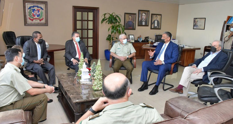 Carabineros ofrece “experiencia chilena” para reforma policial en República Dominicana