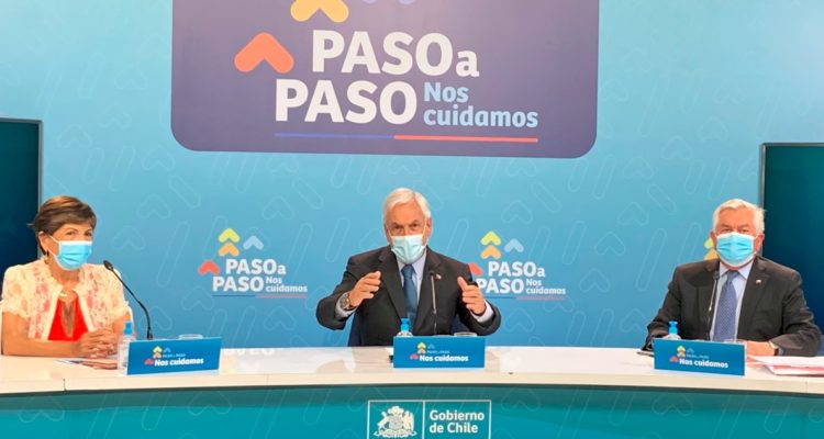 Equipo salud y Piñera en balance por pandemia