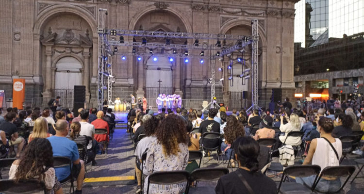 Cierre festival Santiago a Mil 2022