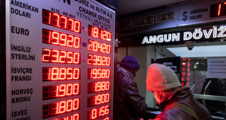 Cinco posibles amenazas para la economía mundial durante el 2022