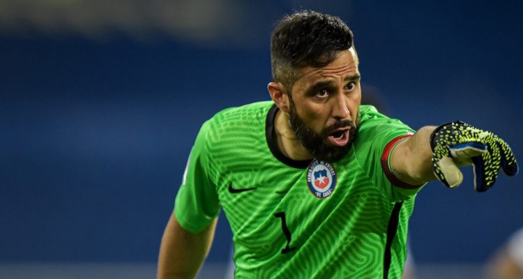 Claudio Bravo volvió a los entrenamientos