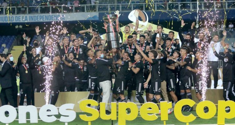 Colo Colo ganó la Supercopa.