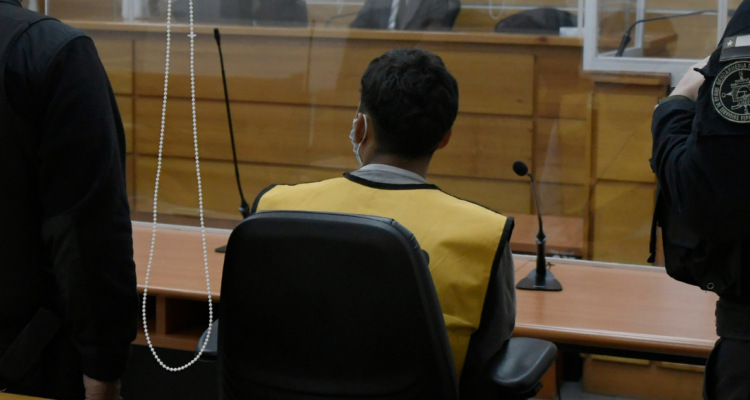 Joven imputado en Tribunal